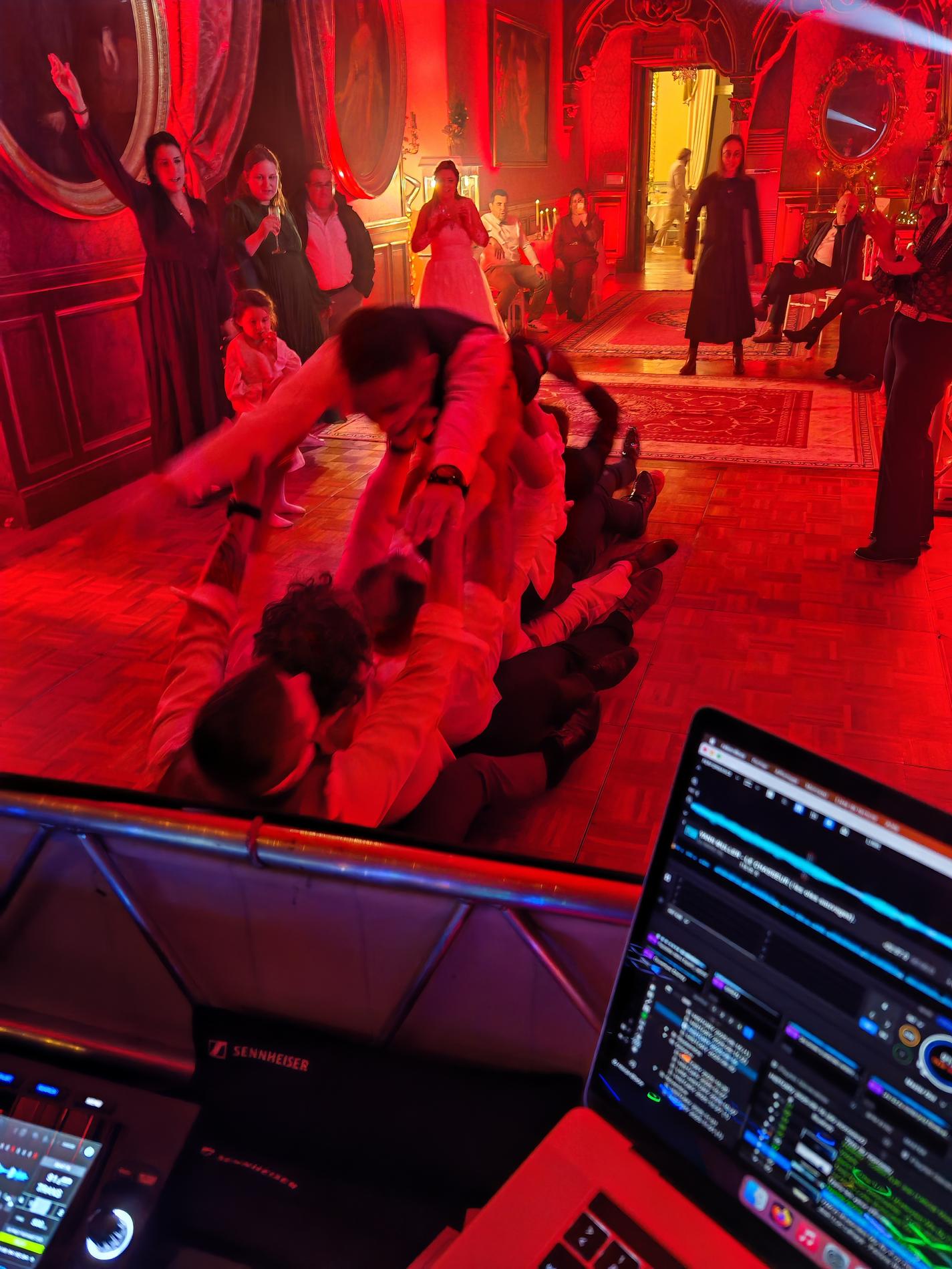 Ambiance dynamique et festive